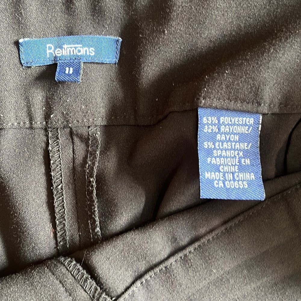 Reitmans Capris /Size 11 - Picture 7 of 7